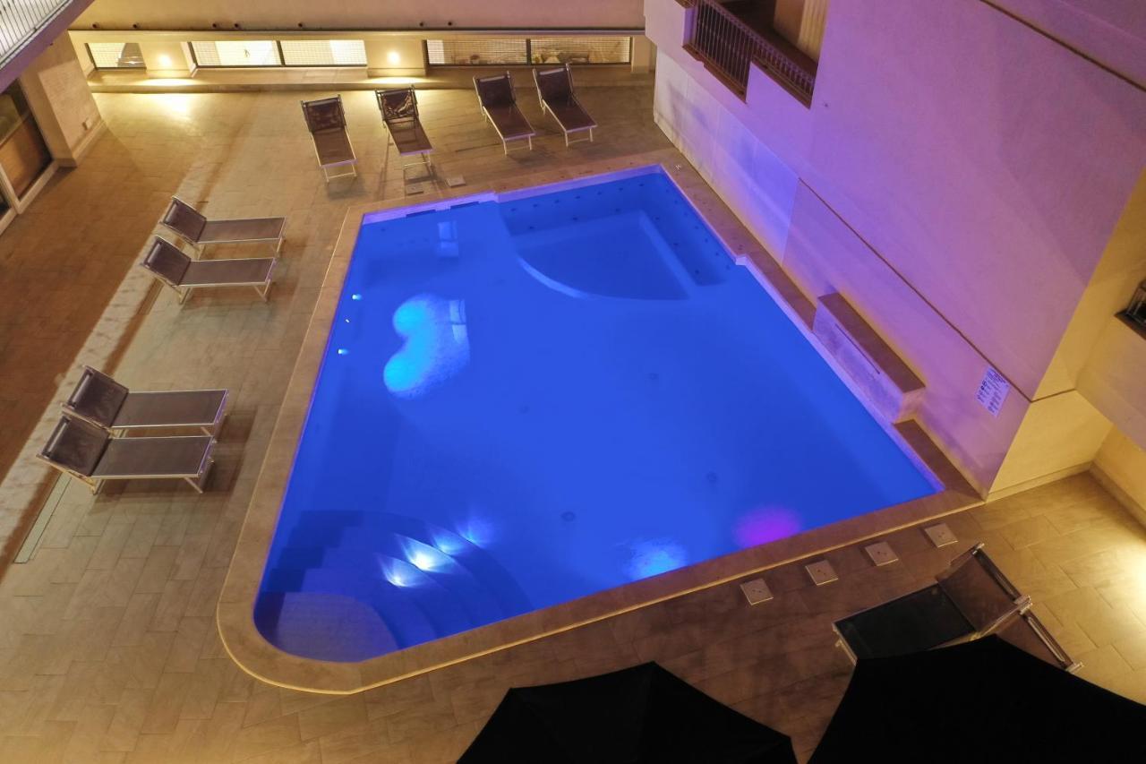 Hotel La Contessa سانتا تيريزا غالّورا المظهر الخارجي الصورة